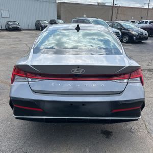 HYUNDAI ELANTRA SEL CONVENIENCE - 6