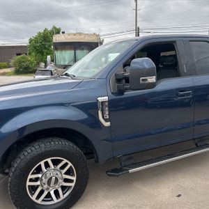 FORD F-250 SUPER DUTY LARIAT - 2