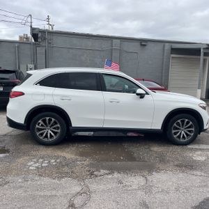 MERCEDES-BENZ GLC - 10