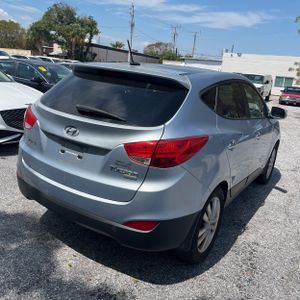 HYUNDAI TUCSON LIMITED - 7