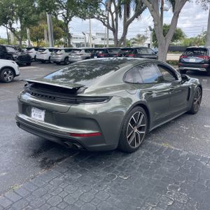 PORSCHE PANAMERA - 8