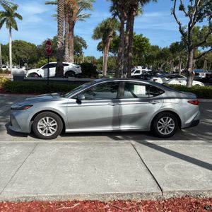 صورة 3 لـ 2025 Toyota CAMRY LE