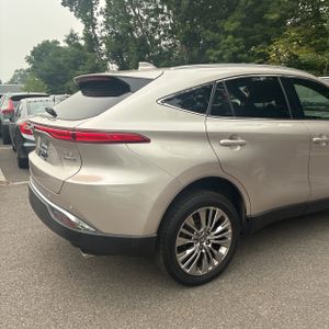 2021 Toyota VENZA XLE photo 9