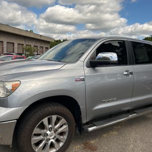 2010 Toyota TUNDRA LIMITED — фото 2