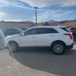 CADILLAC XT5 LUXURY - 3