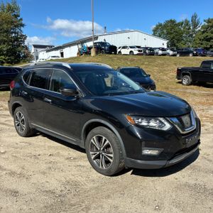 2017 Nissan ROGUE SL 照片 12