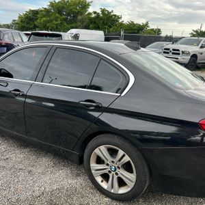 2017 BMW 330I XDRIVE — фото 6