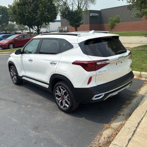 2022 KIA SELTOS SX photo 5