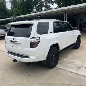 TOYOTA 4RUNNER - 8