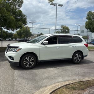 2017 Nissan PATHFINDER SV 照片 3