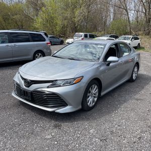 TOYOTA CAMRY - 1
