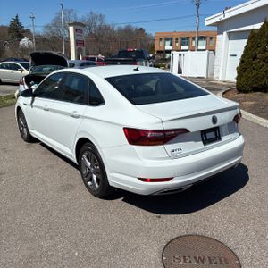 VOLKSWAGEN JETTA R-LINE - 5