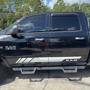 صورة 4 لـ 2013 RAM 1500 LARAMIE