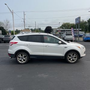 صورة 10 لـ 2016 FORD ESCAPE TITANIUM