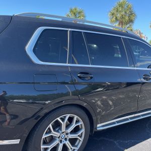 BMW X7 XDRIVE40I - 9