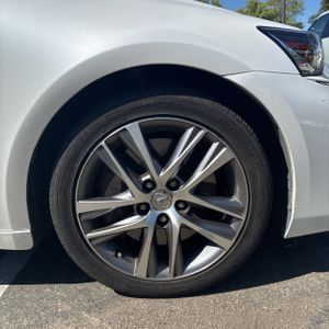 صورة مصغرة 19 لـ 2019 Lexus IS 300 BASE