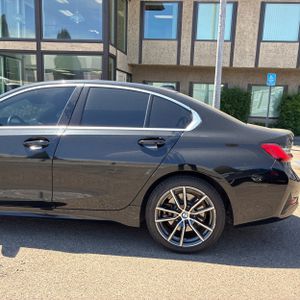 BMW 3 SERIES 330I - 6