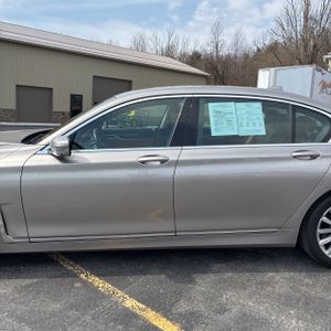 BMW 740I XDRIVE - 4