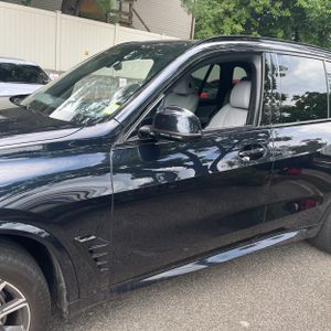 صورة 4 لـ 2024 BMW X5 XDRIVE40I