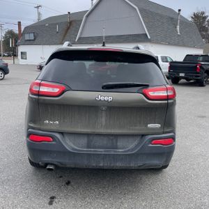 JEEP CHEROKEE LATITUDE - 7