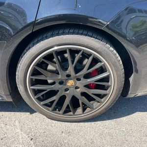 صورة 18 لـ 2022 Porsche PANAMERA GTS