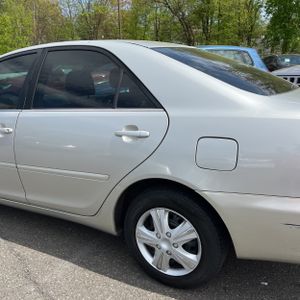 TOYOTA CAMRY - 6
