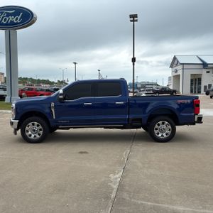 FORD F-250 SUPER DUTY LARIAT - 3