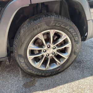 2019 JEEP CHEROKEE LATITUDE PLUS — миниатюра 17