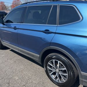 VOLKSWAGEN TIGUAN 2.0T SE 4MOTION - 6