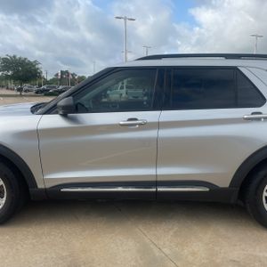 FORD EXPLORER XLT - 4