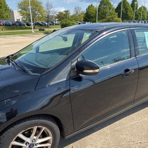 FORD FOCUS SE - 2