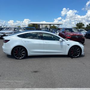 صورة 10 لـ 2020 Tesla MODEL 3 PERFORMANCE