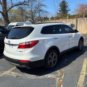 HYUNDAI SANTA FE SE - 8