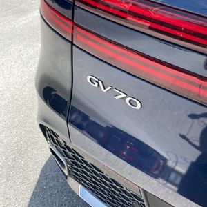 2022 Genesis GV70 2.5T STANDARD thumbnail 23