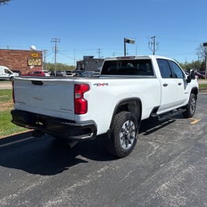 CHEVROLET SILVERADO - 8
