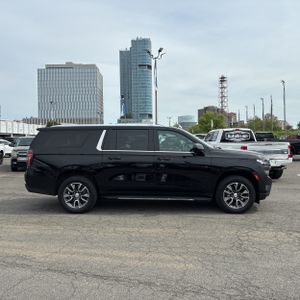 CHEVROLET SUBURBAN LT - 10