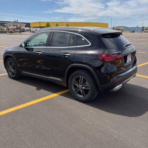 MERCEDES-BENZ GLA - 5