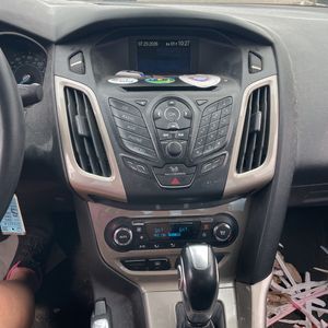 2012 FORD FOCUS SEL — миниатюра 38