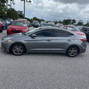2018 Hyundai ELANTRA SEL — фото 3