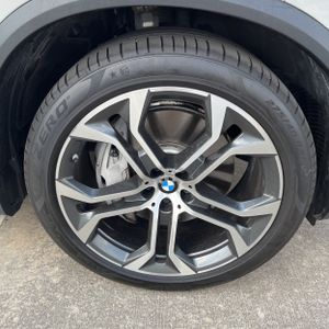 صورة 20 لـ 2021 BMW X5 XDRIVE45E