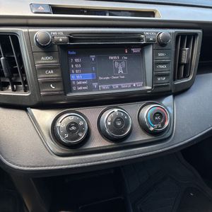 صورة مصغرة 37 لـ 2014 Toyota RAV4 LE