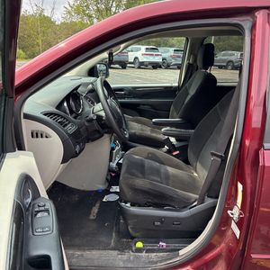 2017 Dodge GRAND CARAVAN SE — миниатюра 31