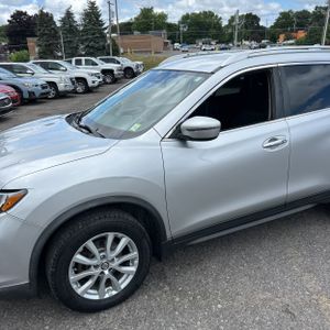 2018 Nissan ROGUE SV — фото 2