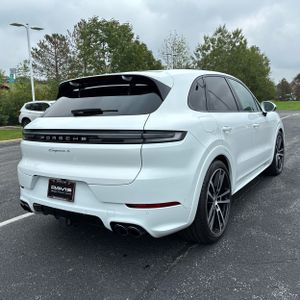 2024 Porsche CAYENNE S 照片 8