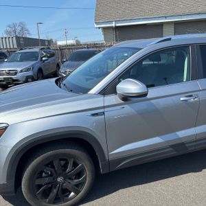 VOLKSWAGEN TAOS SE 4MOTION - 2