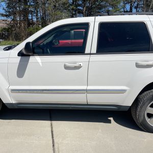 JEEP GRAND CHEROKEE LAREDO - 4