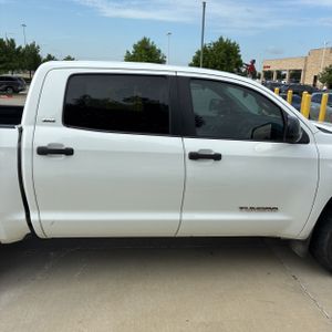 2016 Toyota TUNDRA SR5 照片 9