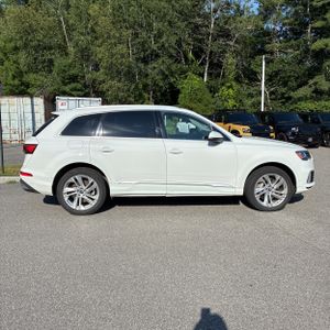 صورة 10 لـ 2021 AUDI Q7 PREMIUM