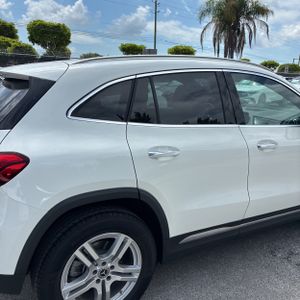 صورة 9 لـ 2022 Mercedes-BENZ GLA