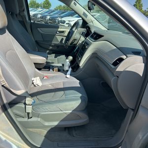 صورة مصغرة 32 لـ 2017 Chevrolet TRAVERSE LS